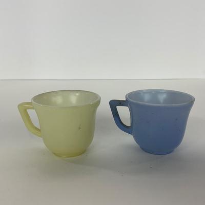 -210- GLASSWARE | Pastel Childrenâ€™s Set | Cups, Saucers, & Plates