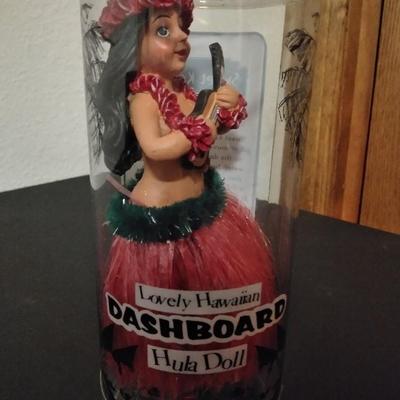 Hawaiian Dashboard Hula Doll Sweet KeAloha with large conch shell and seagull