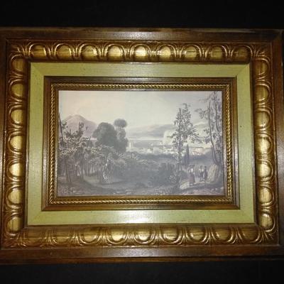 Three-piece matching wall hanging set, two side mirrors, and a center picture.