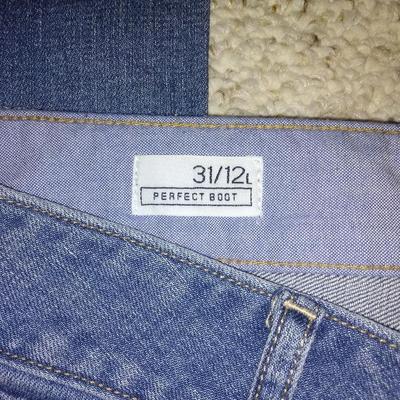Two pair of Women's Jeans GAP & Gloria Vanderbilt Size 12 Long