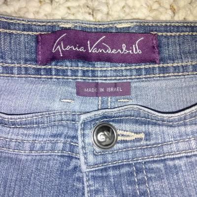 Two pair of Women's Jeans GAP & Gloria Vanderbilt Size 12 Long