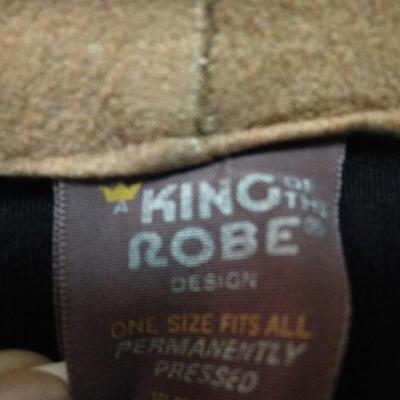 King Robe Design One size fits all Bath Robe with Dockers Brand slippers
