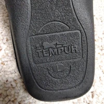 Three nice pairs of slippers Size Large