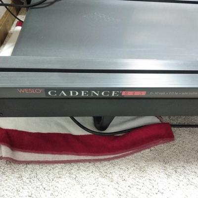 Lightweight working Weslo Cadence 845 Treadmill Auto Incline 0-10MPH 2.0 HP