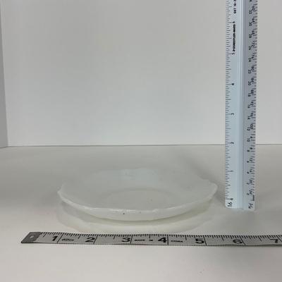 -223- GLASSWARE | White Opalescent Decorative Small Plates