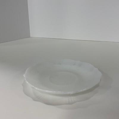 -223- GLASSWARE | White Opalescent Decorative Small Plates