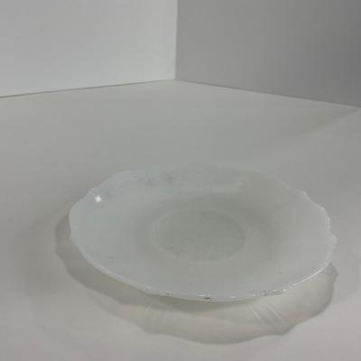 -223- GLASSWARE | White Opalescent Decorative Small Plates