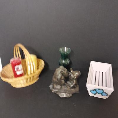 Vintage Oh Sh!t Hunter & Bear Novelty Ceramic Hunting Sculpture Candles, and a vase