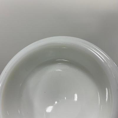 -228- GLASSWARE | Westmoreland Milk Glass Paneled Grapes