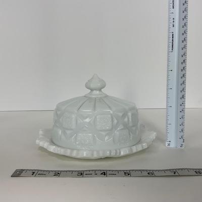 -231- GLASSWARE | Westmoreland Milk Glass Old Quilt | Butter Dish