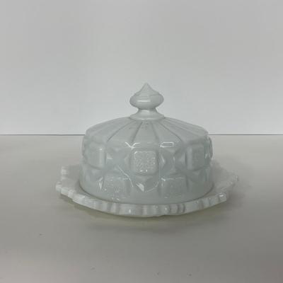 -231- GLASSWARE | Westmoreland Milk Glass Old Quilt | Butter Dish