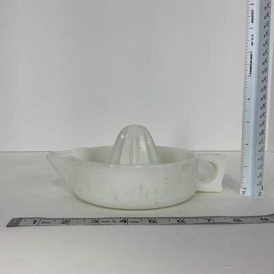 -246- GLASSWARE | Milk Glass Sunkist Reamer