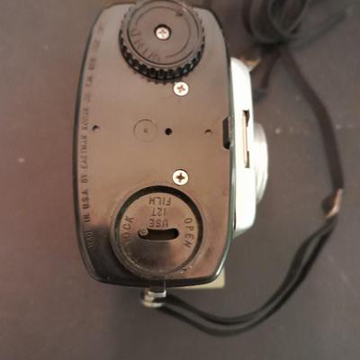 Vintage Kodak Brownie Starmite  camera and General Electric solid state AM radio