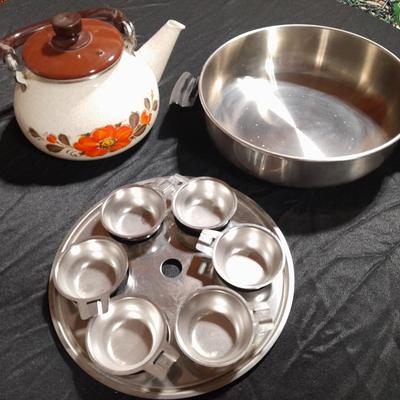 Sanko Eare Japan Show pans enamel tea pot, with stainless steel pan with egg poacher