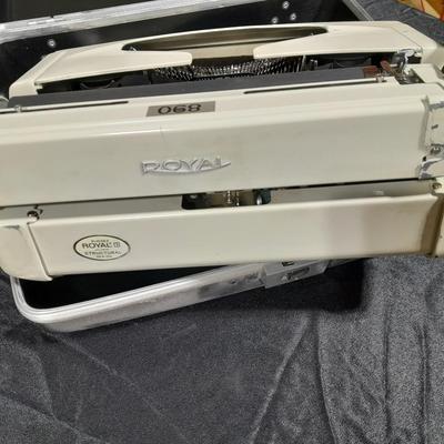 Rugged Royal All metal structural design 890 typewriter with hard sided case
