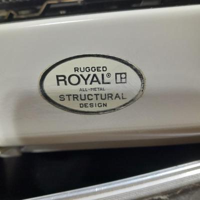 Rugged Royal All metal structural design 890 typewriter with hard sided case