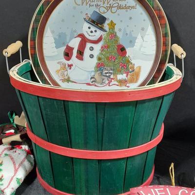 New Christmas Garland, basket, wreath, and other Christmas Decorations