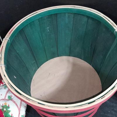 New Christmas Garland, basket, wreath, and other Christmas Decorations