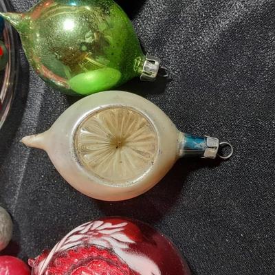 Vintage Shiny Brite Glass Christmas Ornaments / bulbs
