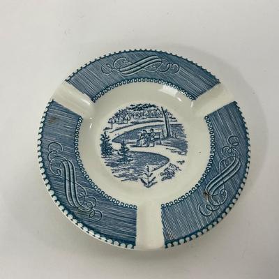-262- GLASSWARE | Currier & Ives | Ashtrays