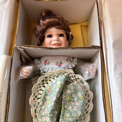 World Gallery Dolls Patty