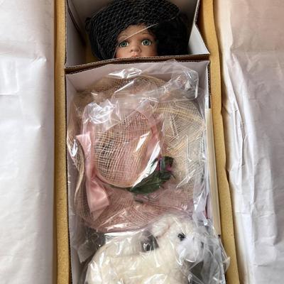 World Gallery Dolls Jasmine Doll