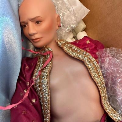 The King and I Doll Lot