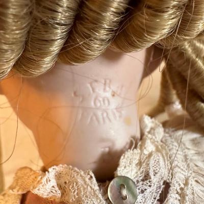 Antique Doll, Paris