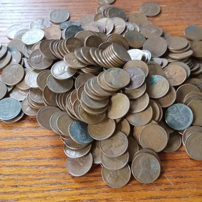 LOT 102 LARGE LOT OF OLD WHEAT PENNIES