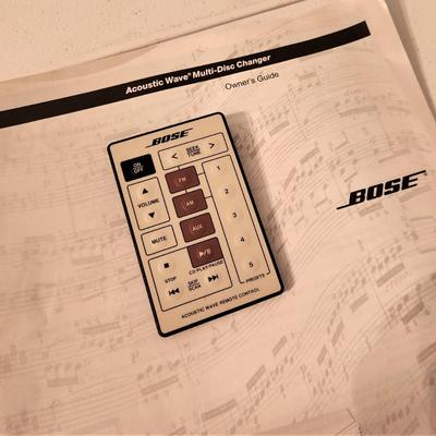 Lot #136  BOSE Acoustic Radio - CD Player - CD 3000