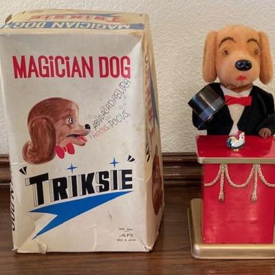 Triksie Magician Dog Wind Up Tin Toy (Japan)