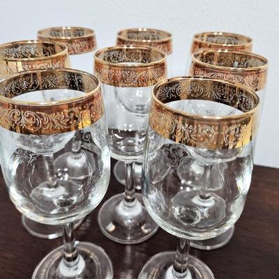 Lot #150  Group of 8 CELLINI (Italy) Wine Glasses