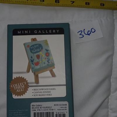 mini believe in yourself art stand with art