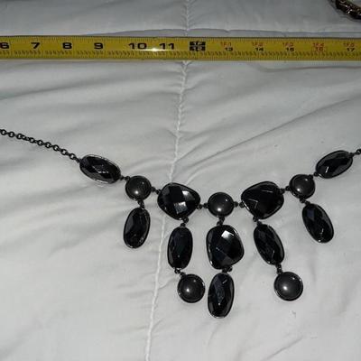 dangly necklace