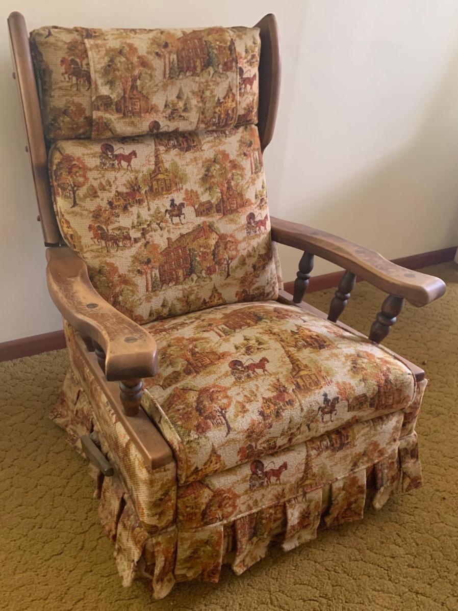 Early American Recliner