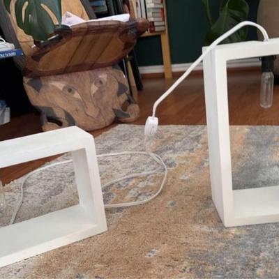 adjustable nightstand pair of lamps.