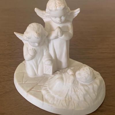 Goebel 2 Angels at Manger porcelain figurine