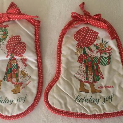 Holly Hobbie Christmas Oven Mitts