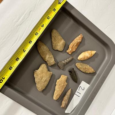 Indian Artifact Arrowhead Lot