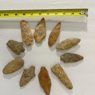Indian Artifact Arrowhead Lot
