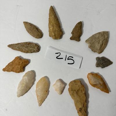 Indian Artifact Arrowhead Lot