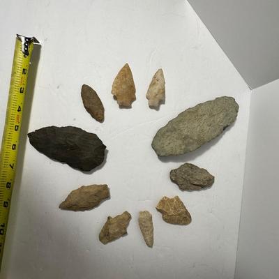 Indian Artifact Arrowhead Lot
