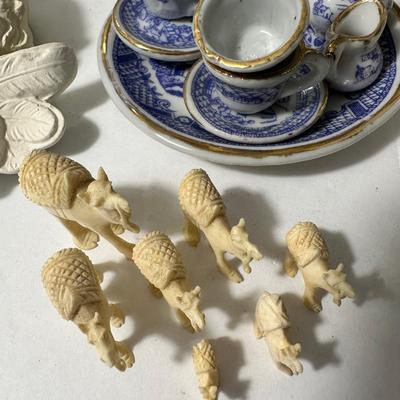 Vintage to Antique Minatare collectibles Lot