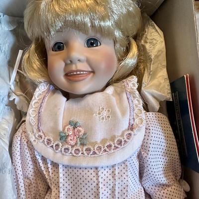 Colectible Doll Lot