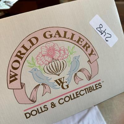 World Gallery Dolls and Collectibles Courtney