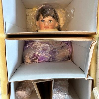 World Gallery Dolls and Collectibles Morning Glory