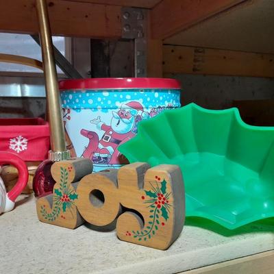 Christmas Jell-O Molds, Kitchen Christmas Items, a Christmas lined basket and more