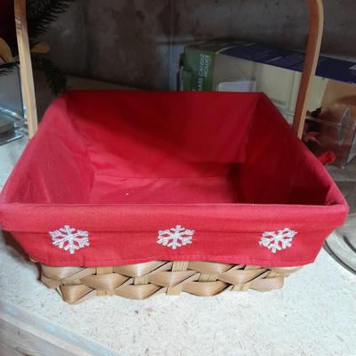 Christmas Jell-O Molds, Kitchen Christmas Items, a Christmas lined basket and more