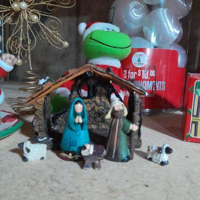 Lots of Christmas Decorations, ornaments, handmade Christmas light ball, Ornaments, and more