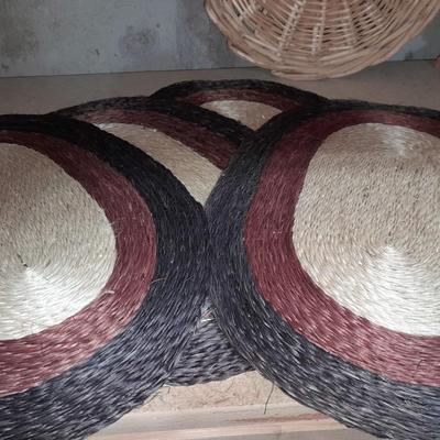 Fall & Thanksgiving Decorations, turkey, pilgrims, dishes, Placemats and more Fall themed items